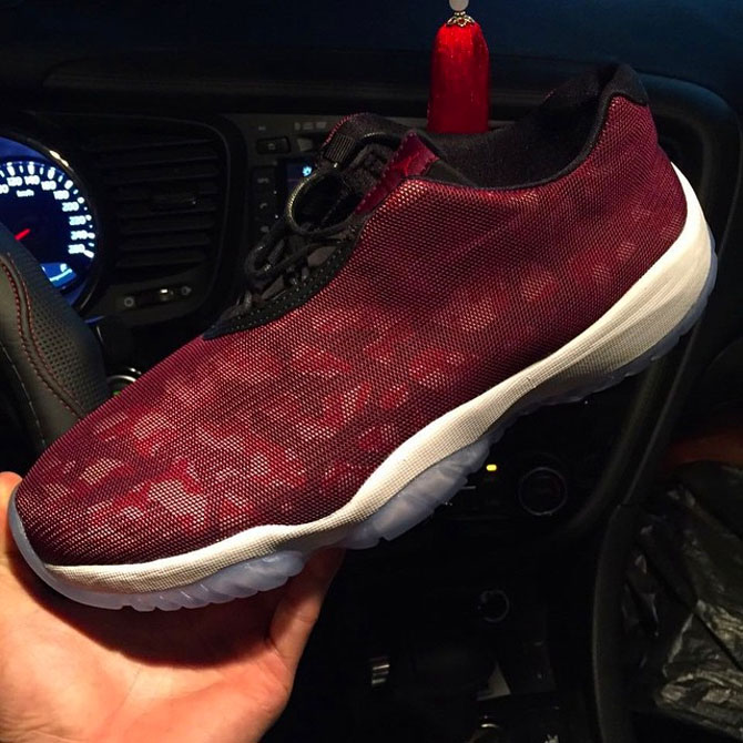 air jordan future low red