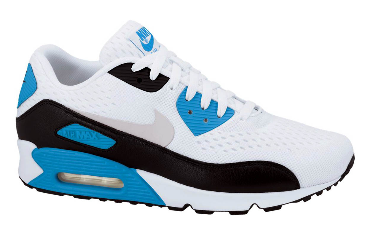 This Nike Air Max 90 Ultra Essential Is A Great Choice For The