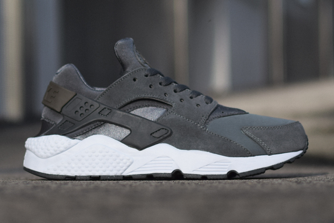Nike Air Huarache Releases Added to the 