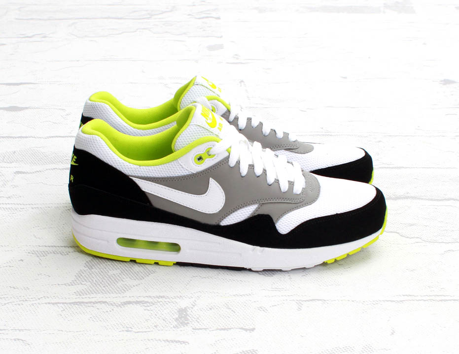 nike air max 1 essential white grey