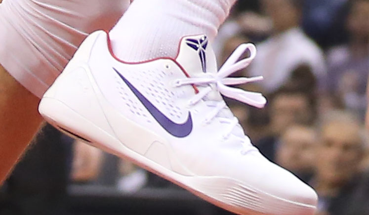 LOOK: DeMar DeRozan wears never-before-seen Nike kicks