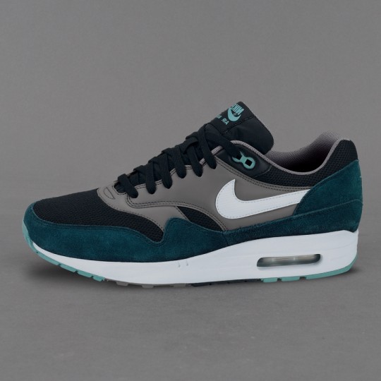 White black and turquoise best sale air max