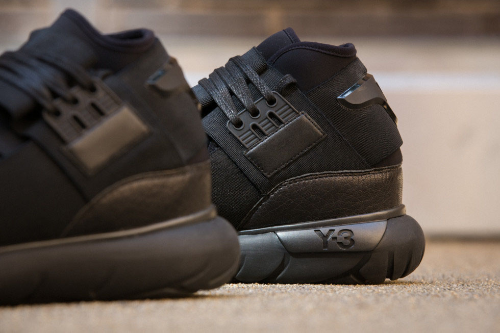 adidas y3 qasa all black