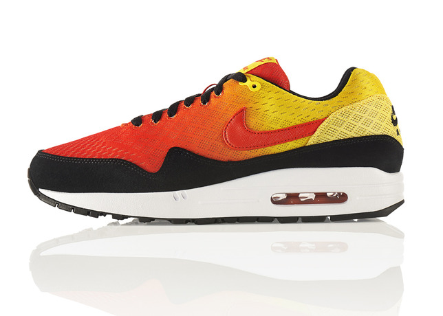 Nike air best sale max survet