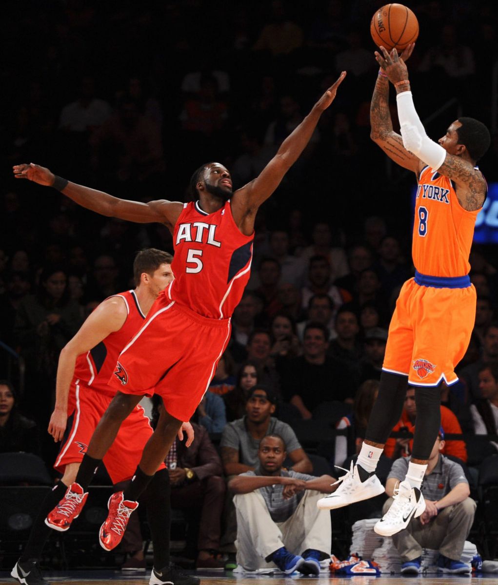 2012 NBA Slam Dunk Contest: Iman Shumpert, Jeremy Lin Try To Dunk Knicks  Past Hawks - Peachtree Hoops