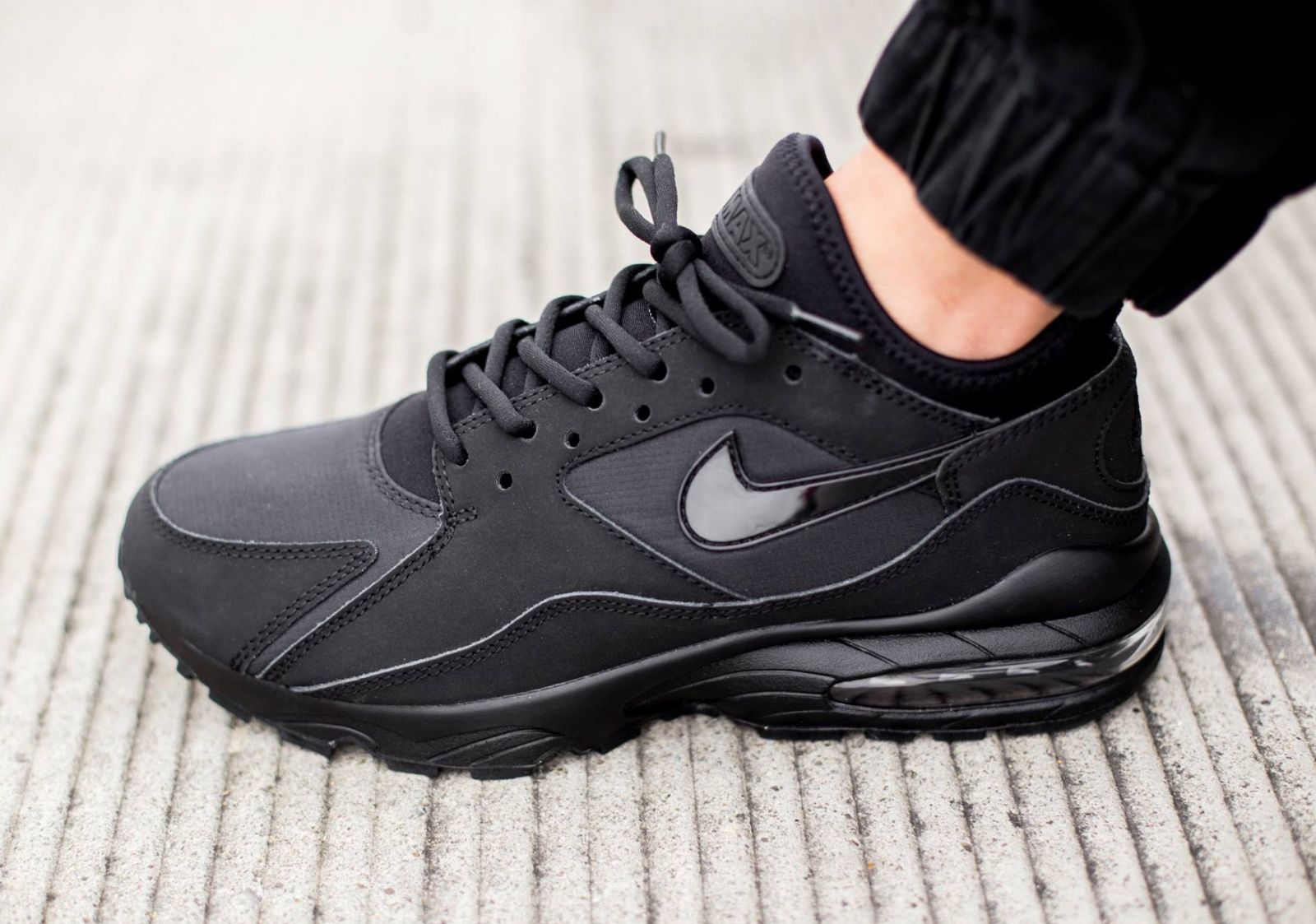Nike Air Max 93s Are Back in Black 