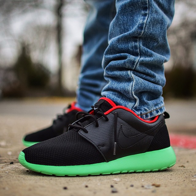 nike roshe one yeezy