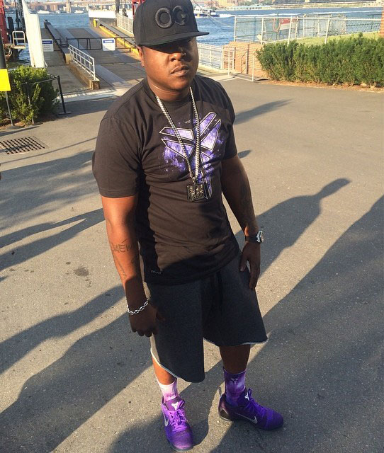 Jadakiss wearing Nike Kobe IX 9 Elite Low Michael Jackson