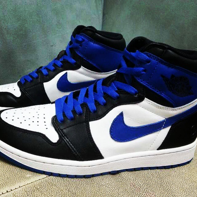 Fragment Design x Air Jordan I 1 (13)