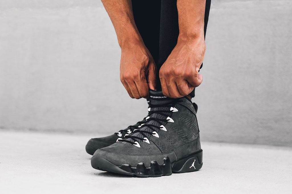 anthracite 9s on feet