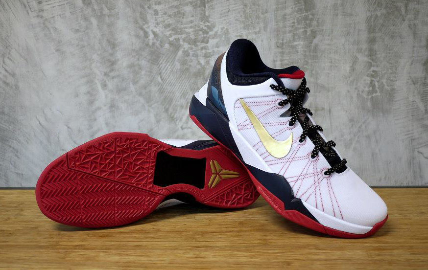 Nike kobe store 7 gold