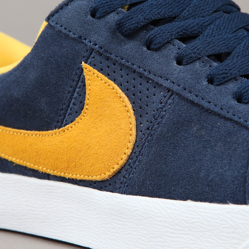 Nike SB Blazer Low CS Midnight Navy Varsity Maize 418539-400