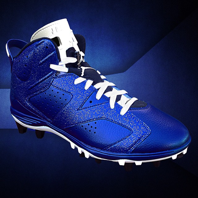 Michael Crabtree wearing Air Jordan VI 6 Dallas by Recon (1)