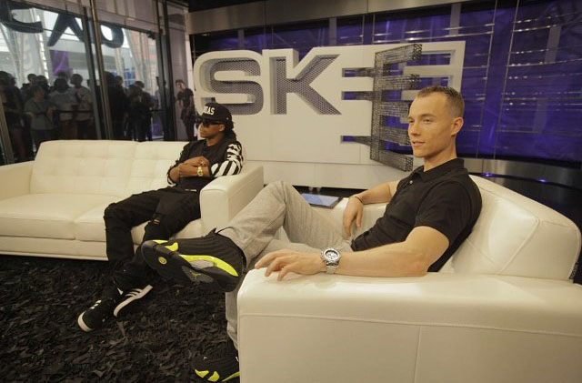 DJ Skee wearing Air Jordan XIV 14 Thunder