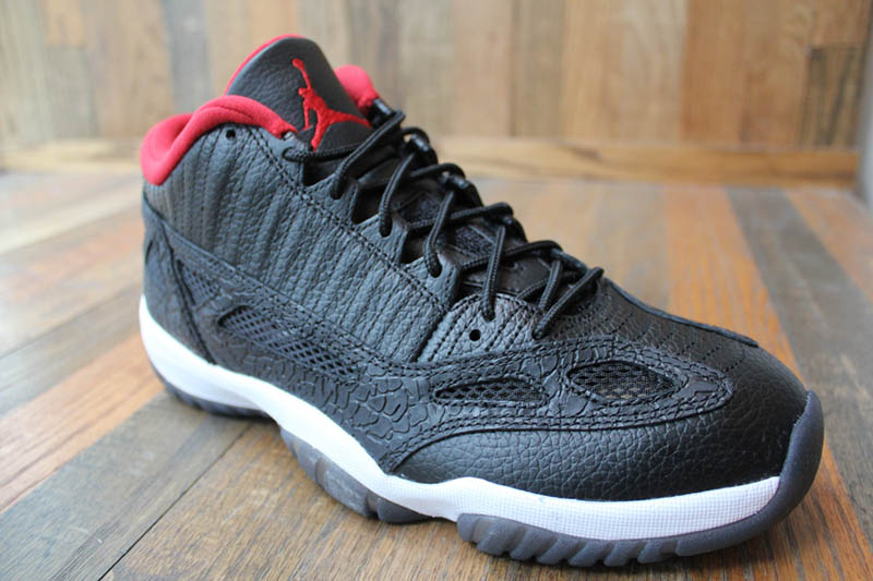 jordan 11 retro low ie black varsity red