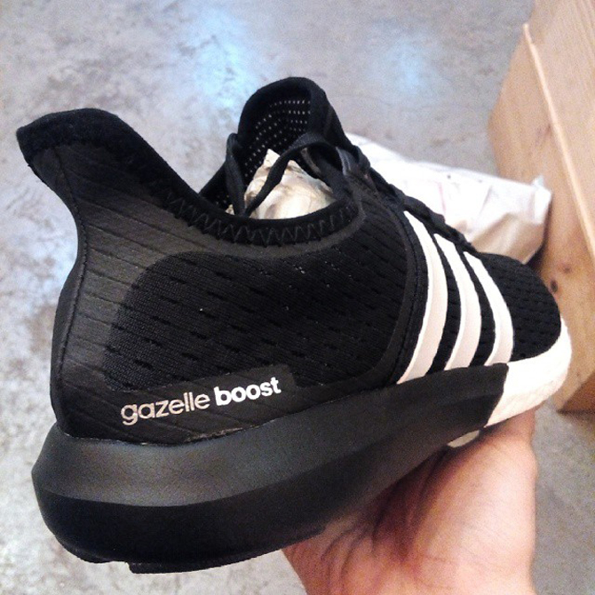 adidas boost classic