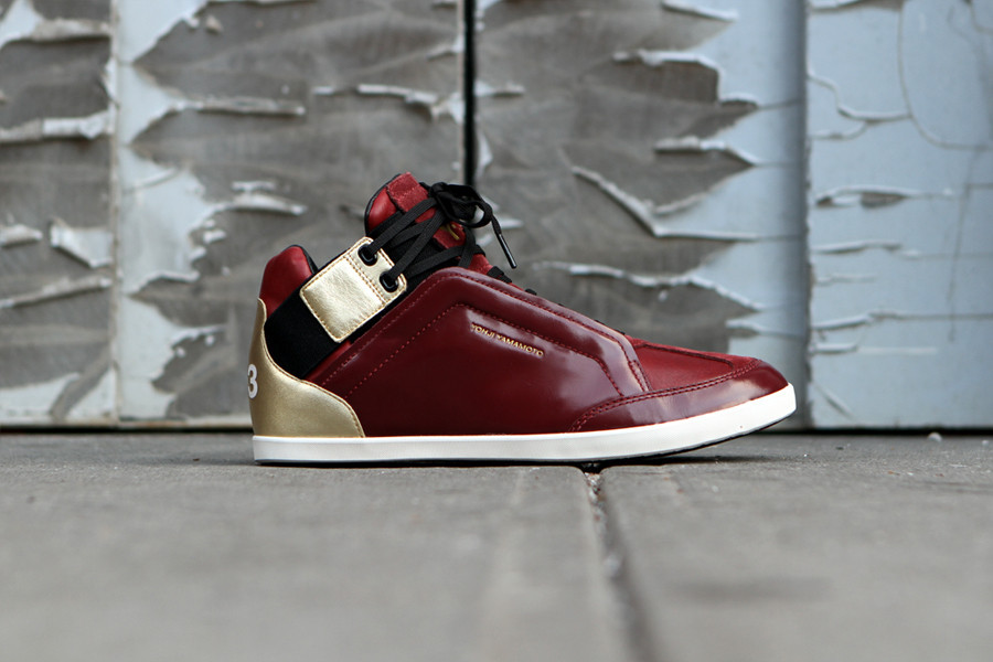 Y3 on sale red shoes