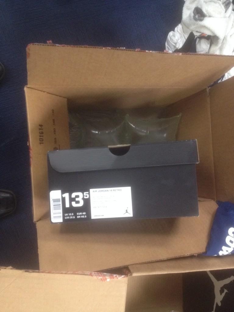 Dez Bryant Gives Dallas Cowboys Offensive Line Air Jordan XIV 14 Shoes