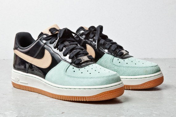 Nike air force sale 1 black and tan