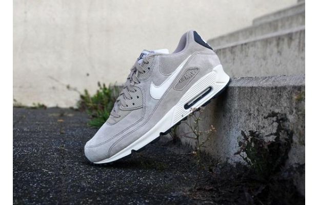 air max suede grey