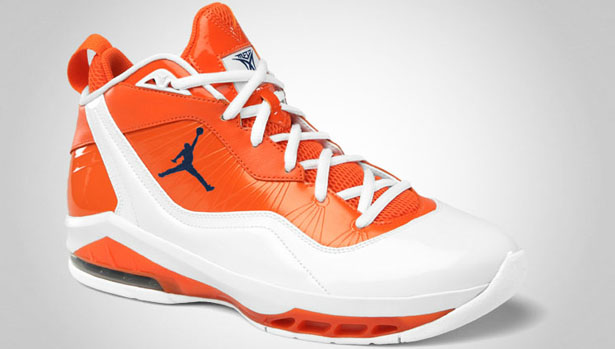 Carmelo Anthony wearing the Syracuse Utility Jordan Melo M8 via the  College Collection