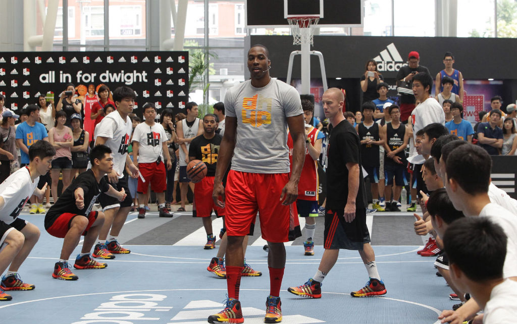 Dwight Howard Wearing "World Tour" adidas D Howard 4 In Seoul (11)