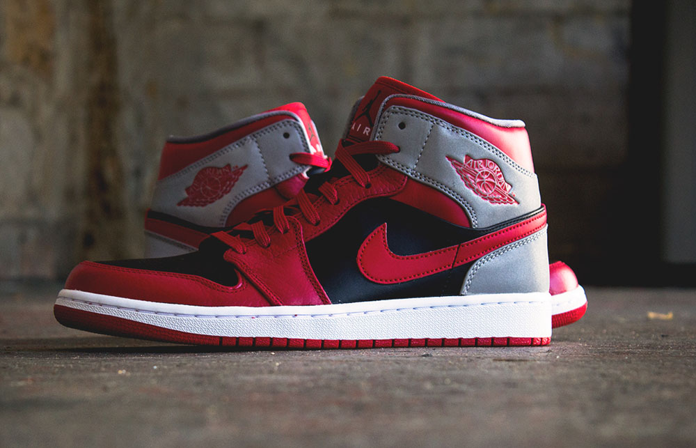 air jordan 1 mid fire red