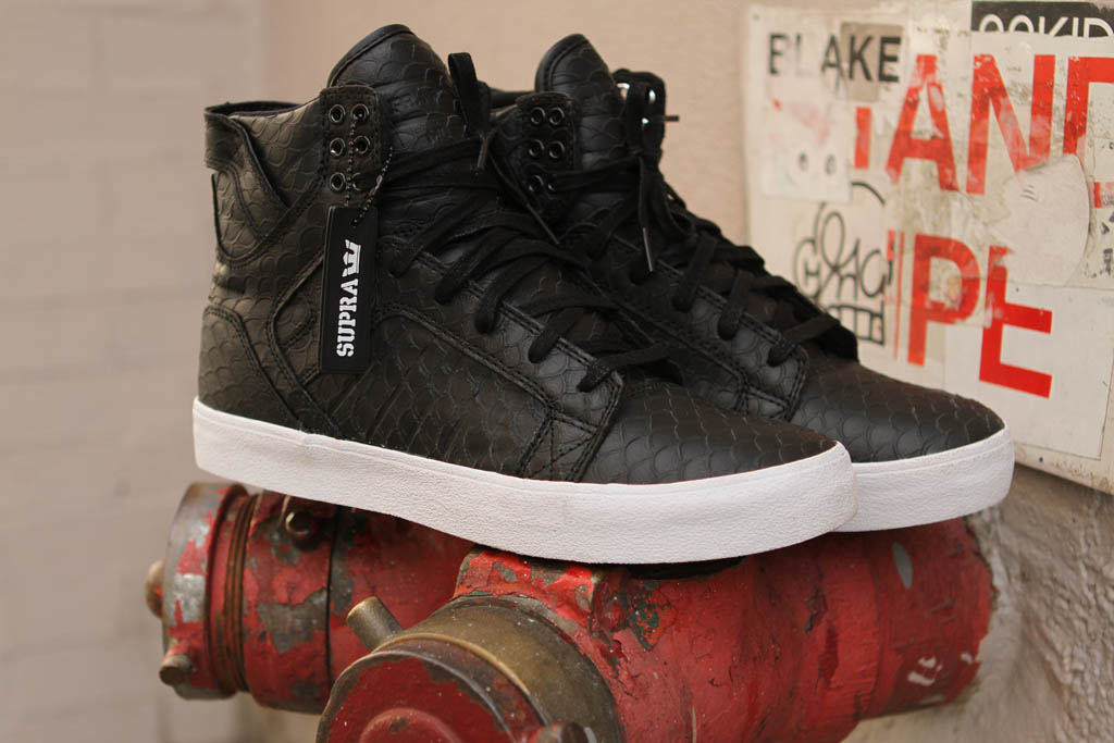 SUPRA Skytop Fishscale Black (3)