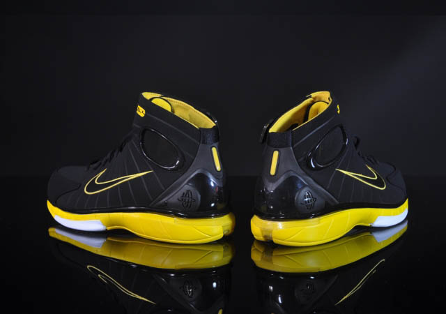 Nike zoom huarache 2k4 black varsity maize sale