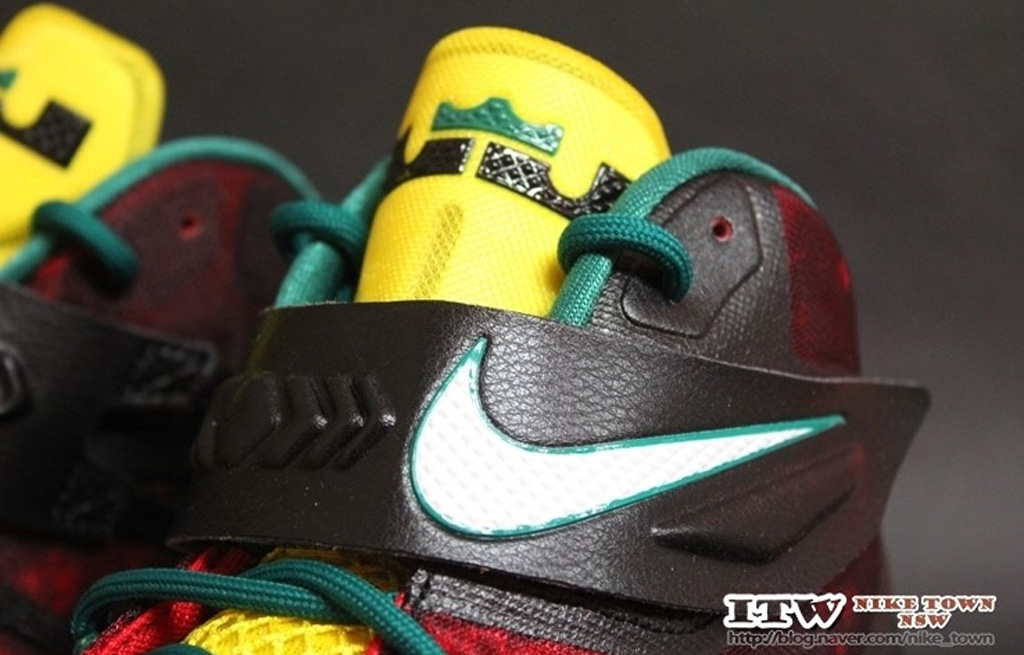 lebron soldier 8 christmas