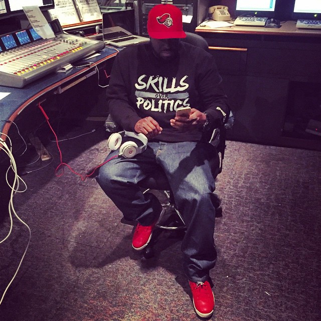 DJ Funk Flex wearing Air Jordan VI 6 Spizike