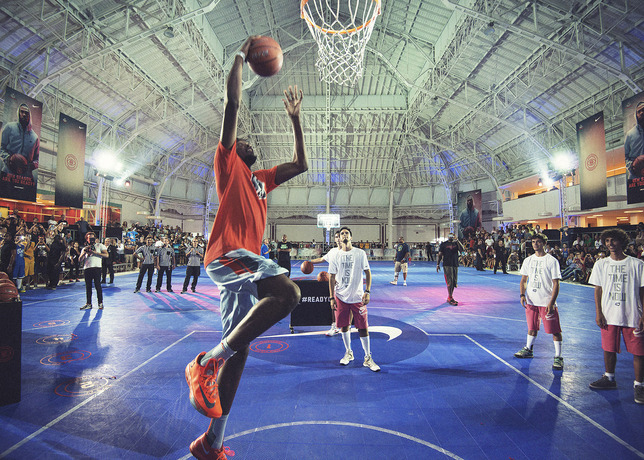 kevin durant plays at milan palazzo del ghiaccio on nike european tour 