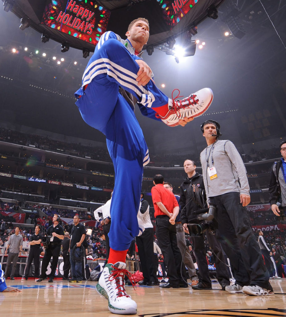 Blake Griffin wearing Jordan Super.Fly Christmas PE (4)