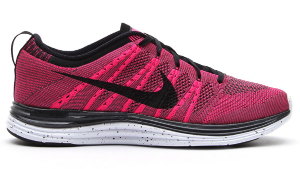 nike flyknit lunar 1 pink