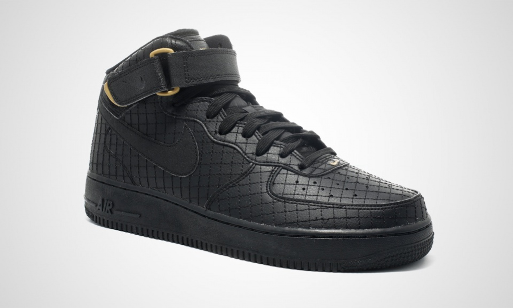 nike air force mid 1 black