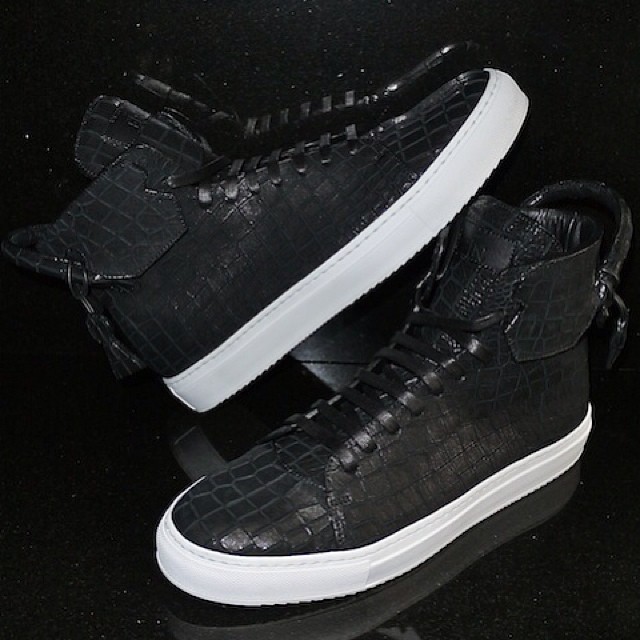 DJ Clark Kent Picks Up En Noir x Buscemi 125mm