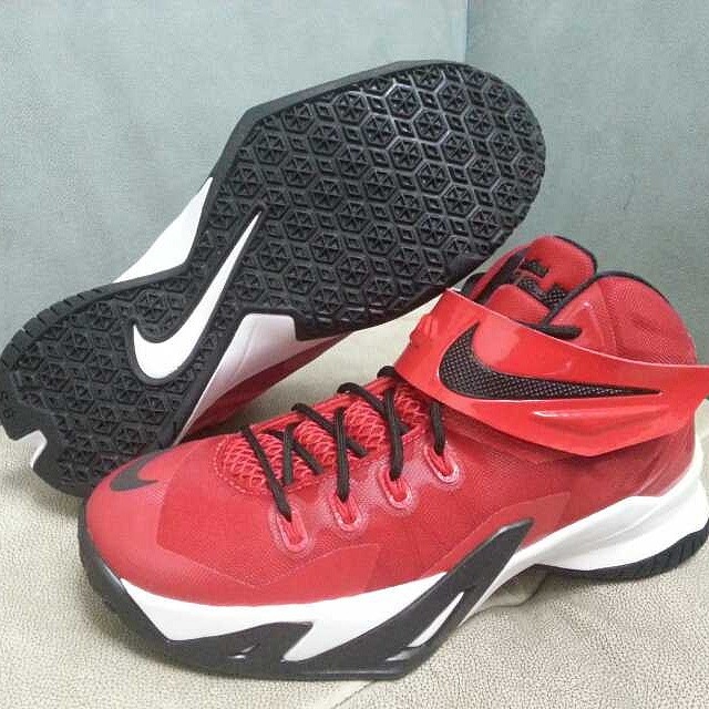 lebron soldier 8 rose