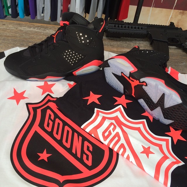 Jadakiss Picks Up Air Jordan VI 6 Infrared