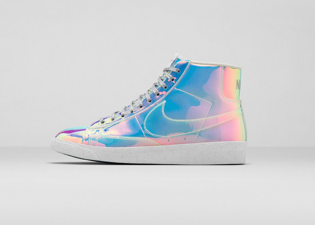 Nike iridescent shoes outlet womens