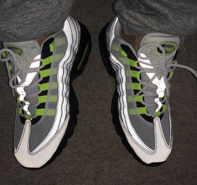 nike 95 reflective