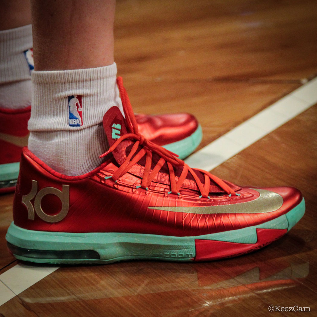 Mike Terpstra wearing Nike KD 6 Christmas