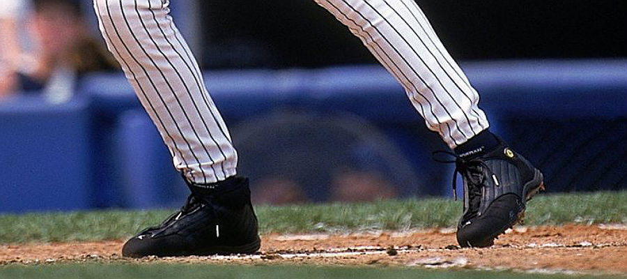 derek jeter wearing jordans