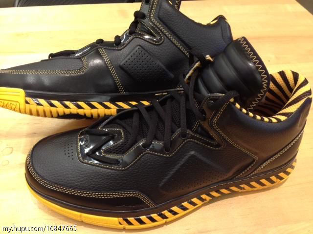 Li-Ning Way of Wade Caution Pack (2)