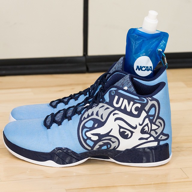 unc tarheel shoes