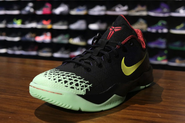 Kobe venomenon 4 cheap glow in the dark