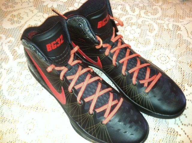 Nike Zoom Hyperdunk Elite Blake Griffin Away Black University Red PE (2)