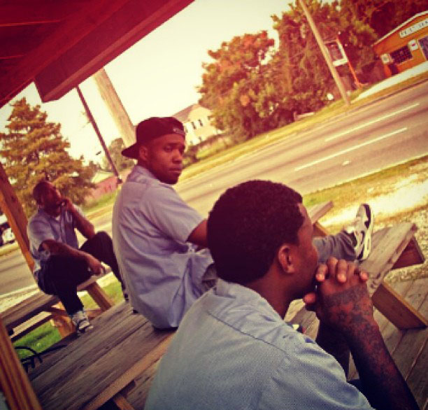 Currensy wearing Nike Air Max 1