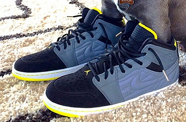 Air Jordan 1 I Retro '99 Grey/Yellow-Black 654140-032