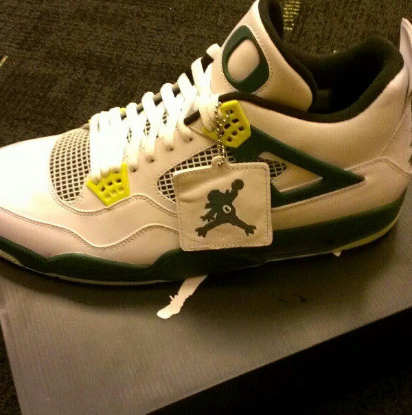 Air jordan best sale 4 oregon