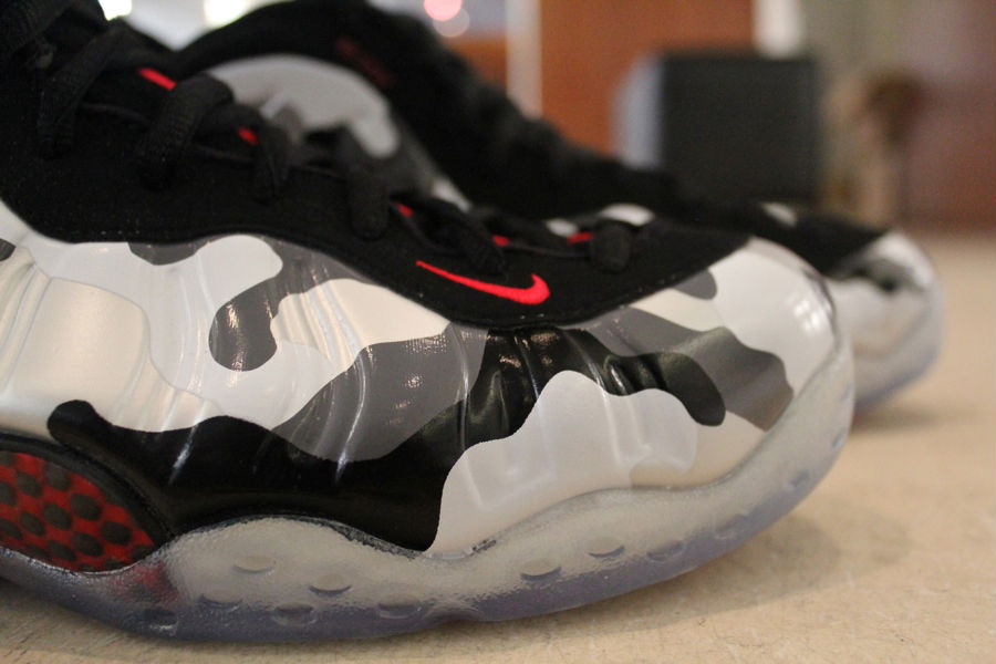 foamposite fighter jet on feet